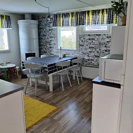 Pieni Talo Torniossa Apartmán Tornio